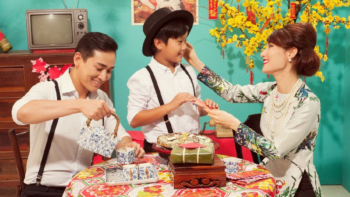 THUYẾT MINH VỀ PHONG TỤC LÌ XÌ NGÀY TẾT: NGUỒN GỐC VÀ Ý NGHĨA CỦA BAO LÌ XÌ
